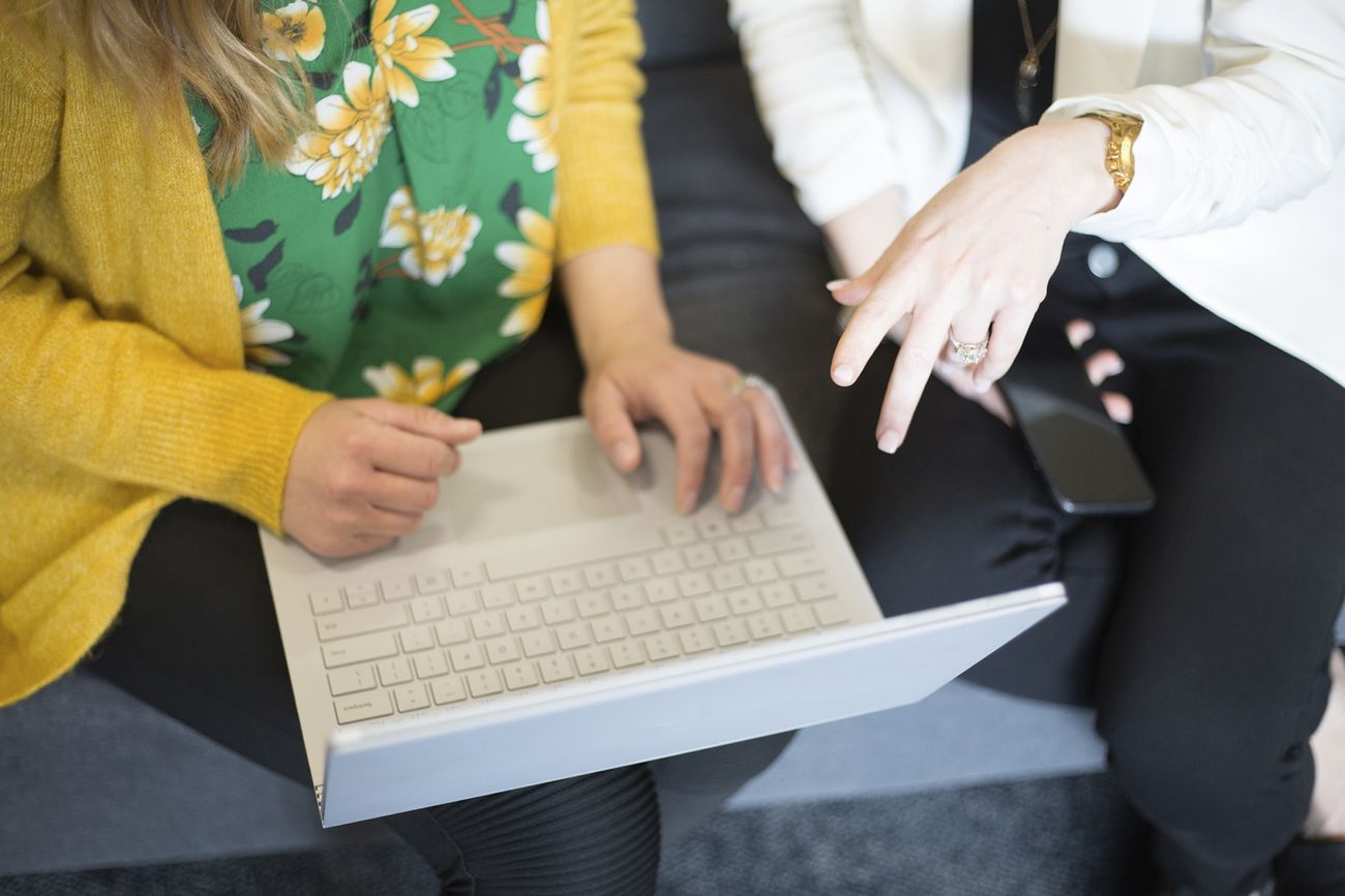 Free working together image